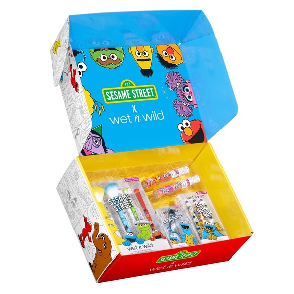 SESAME STREET x Wet n Wild PR BOX - Picture 2 of 2